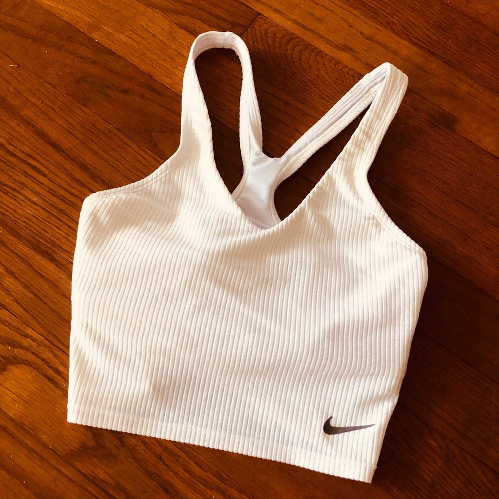 NWOT White ribbed NIKE sport swim top